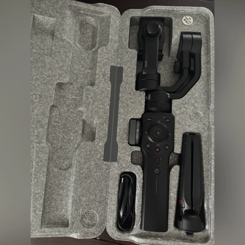 Smooth 4 Black Gimbal Stabilizer for Smartphones